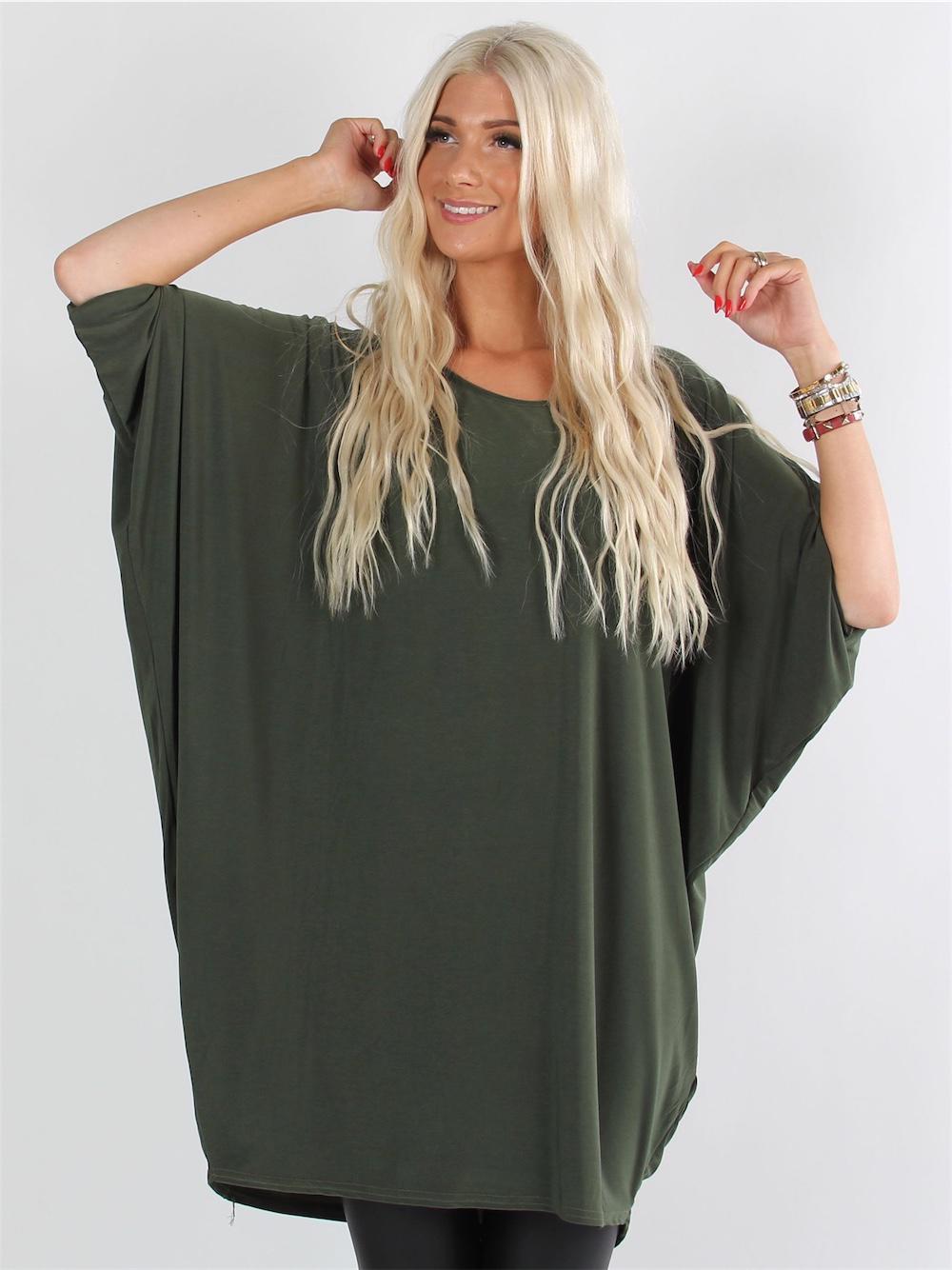 Rimini - Elastisk klänning med fladdermusärmar